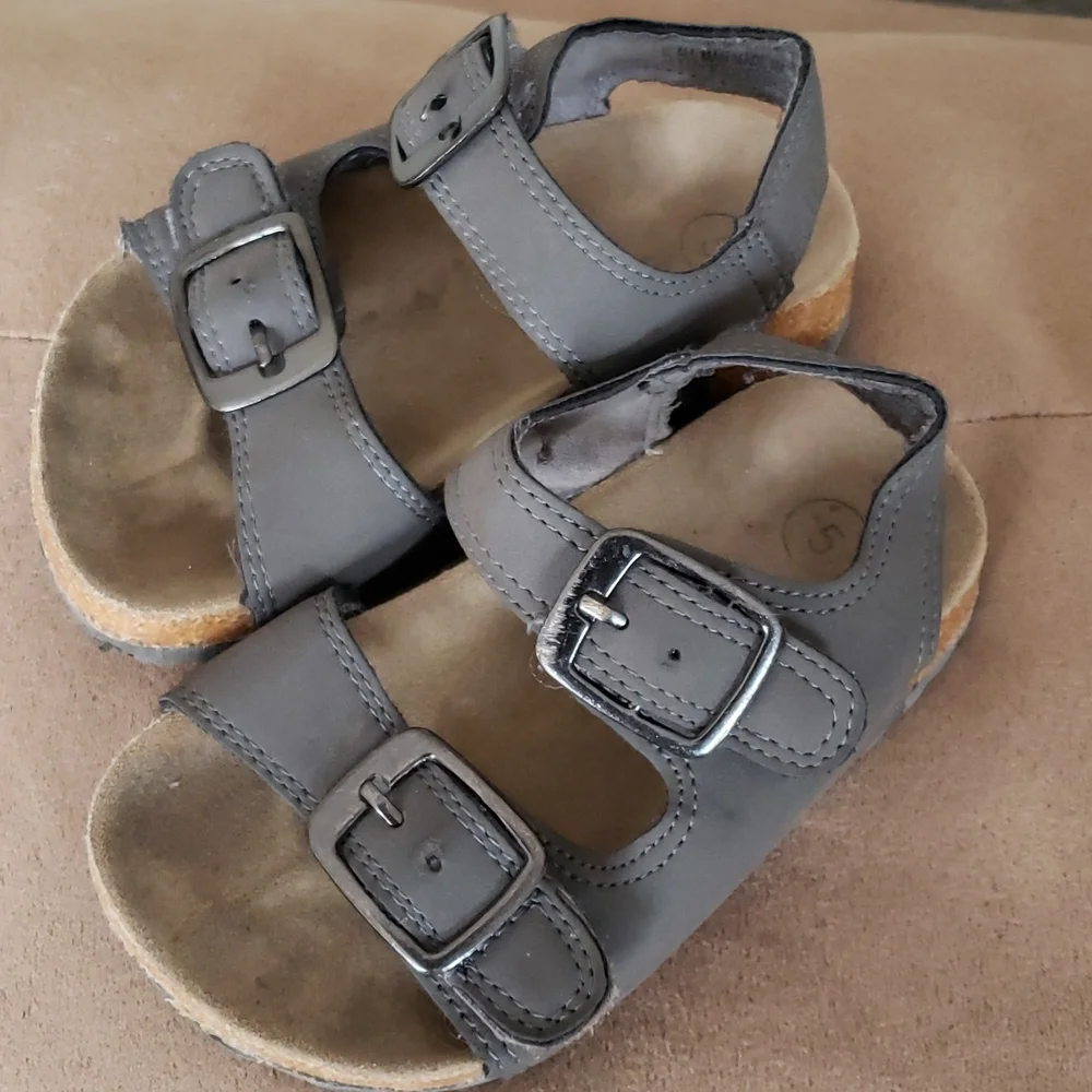 Cat & Jack Sandals